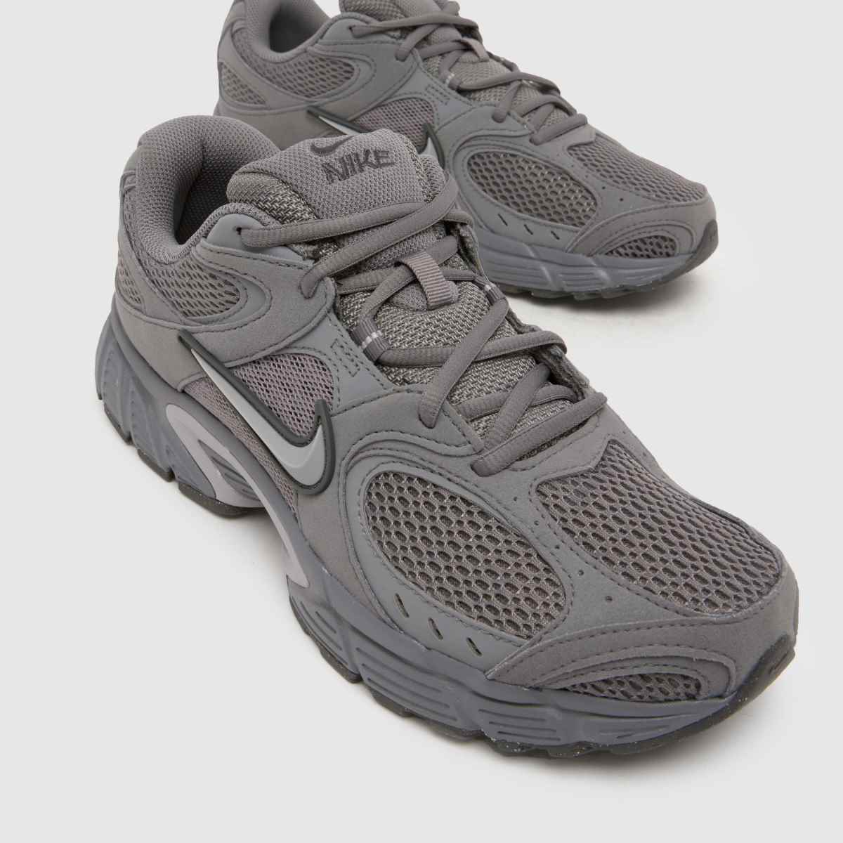Nike V5 RNR in Dark Grey Nike V5 RNR 4