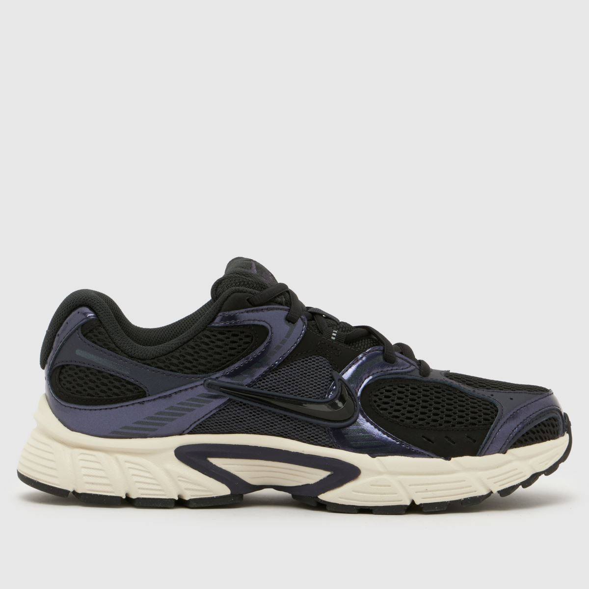 Nike V5 RNR Trainers in Black & Purple