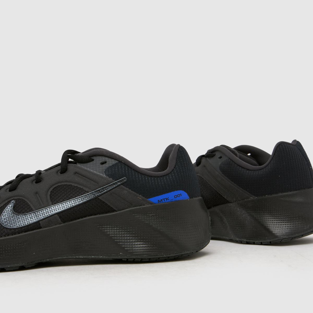 Nike Metro Tek in Black and blue Nike Metro Tek 7