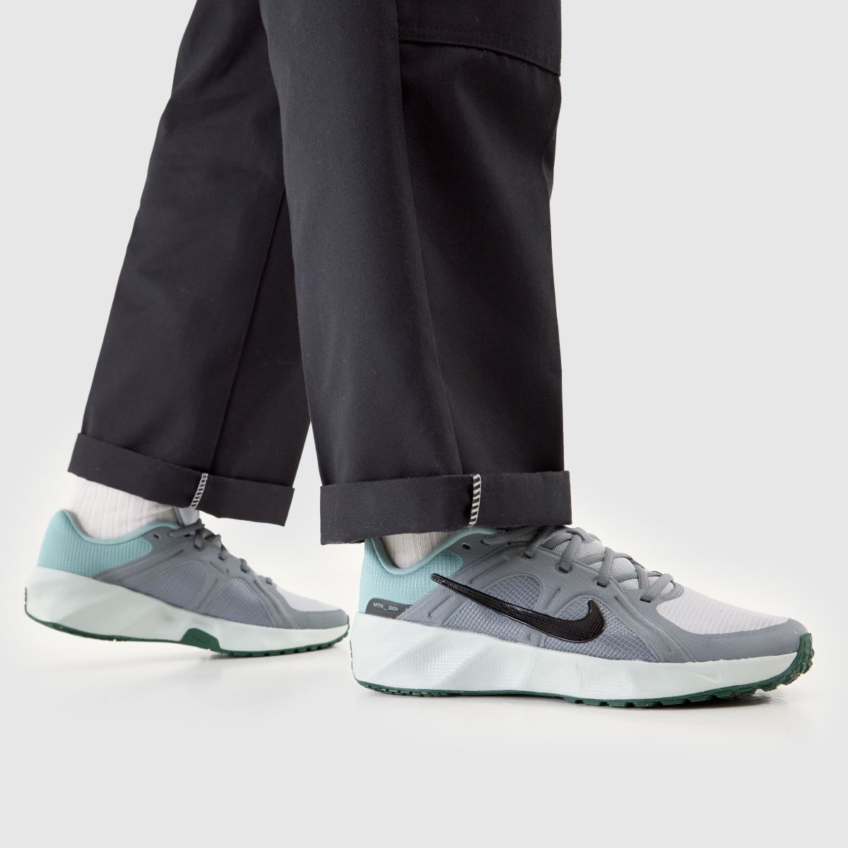 Nike Metro Tek in Grey Nike Metro Tek 8