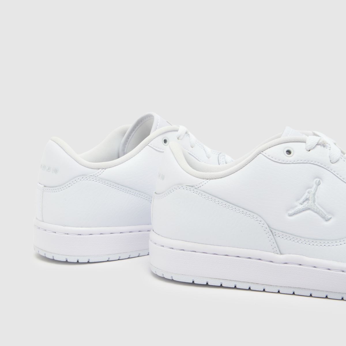 Nike Jordan Court Connect Low in White Nike Jordan Court Connect Low 7