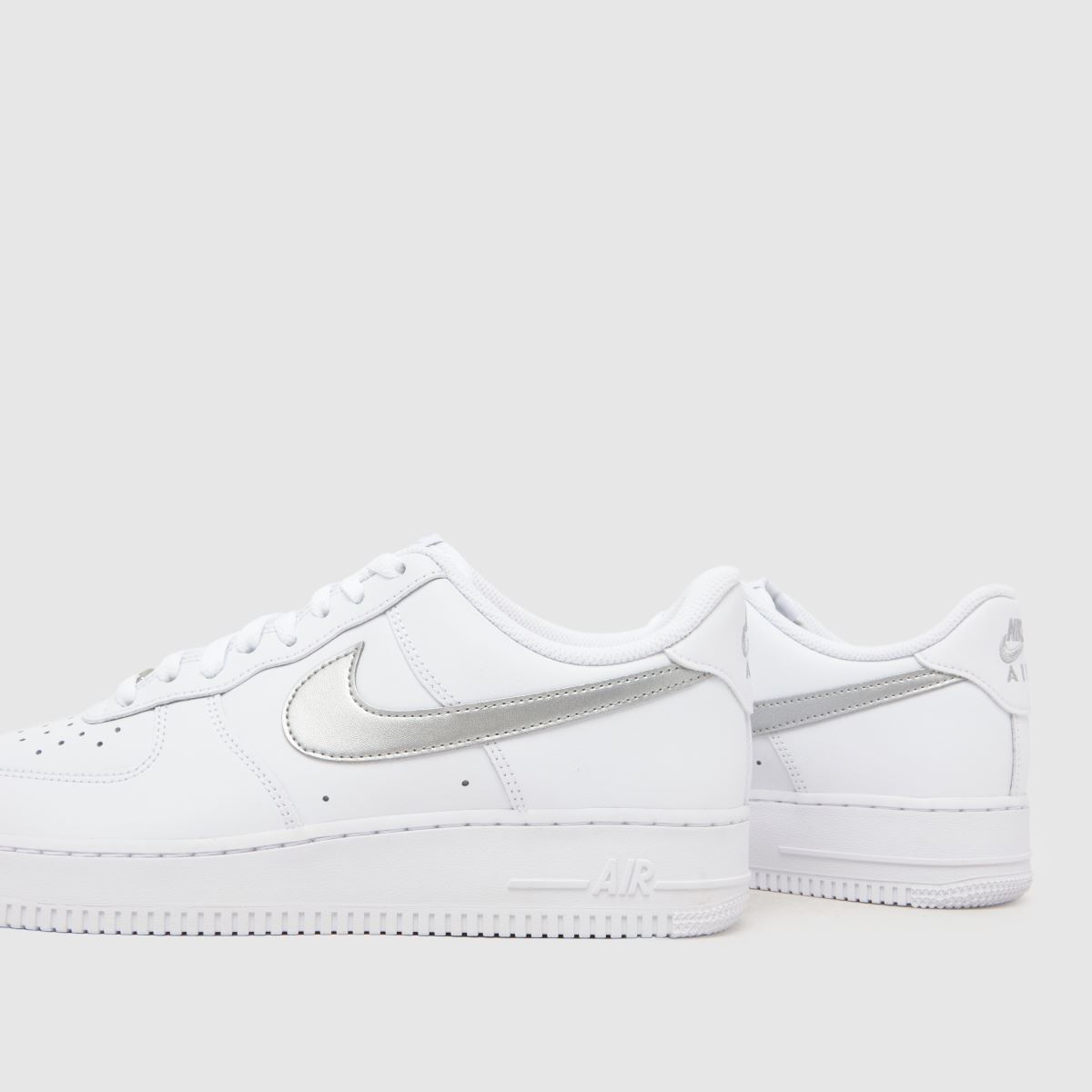 Nike Air Force 1 in White & Silver Nike Air Force 1 7