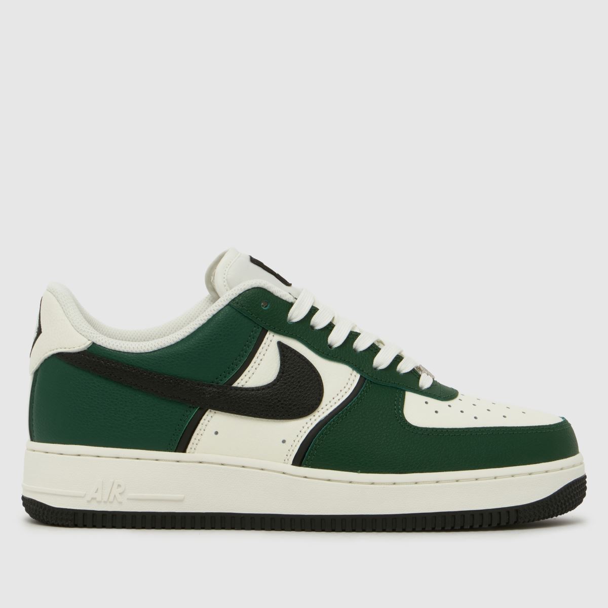 Nike Air Force 1 Trainers in Green Multi