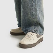 Nike Air Force 1 in Beige & Brown Nike Air Force 1,2 of 4