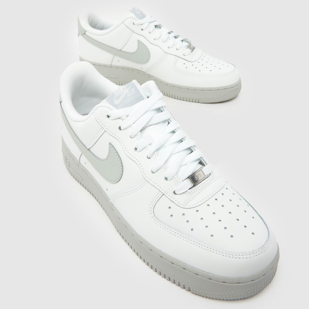 Nike Air Force 1 in Light Grey Nike Air Force 1 4
