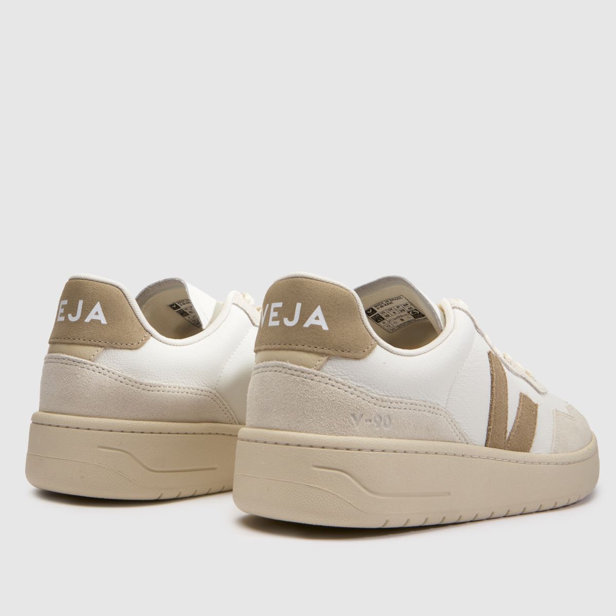 VEJA V-90 in Taupe VEJA V-90 7