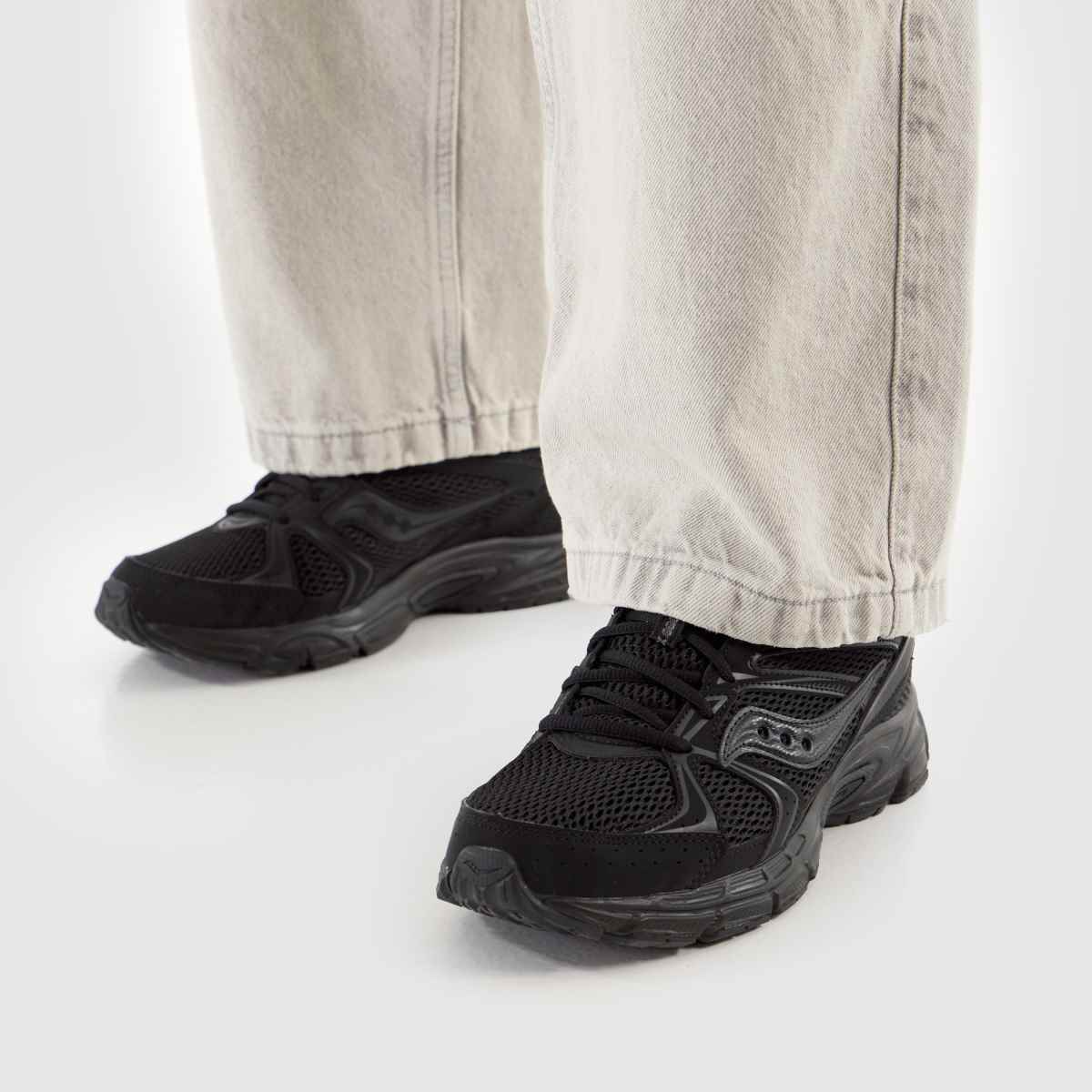 Saucony Ride Millennium in Black Saucony Ride Millennium 8