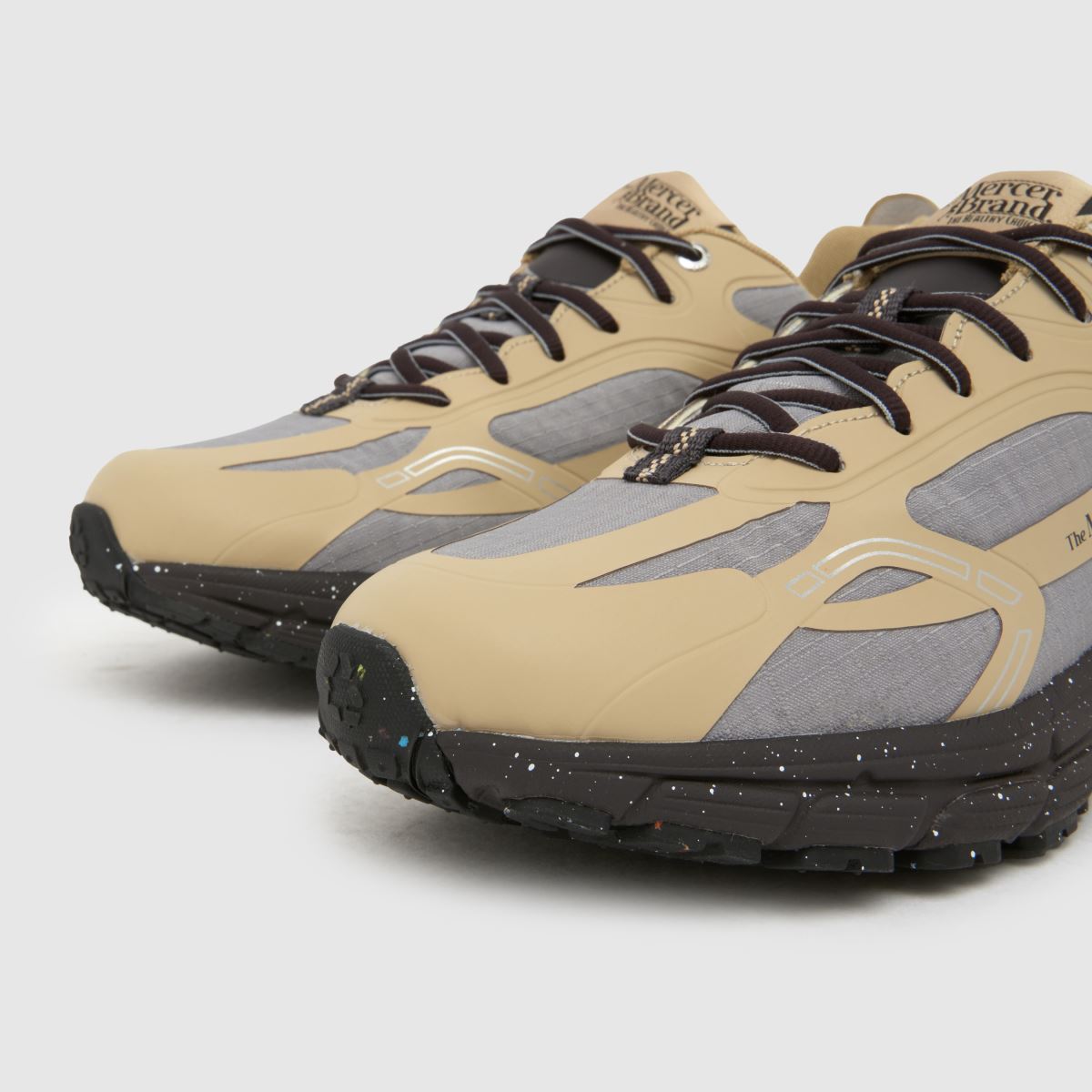Mercer Re-Run Outdoors in Off-White Multi Mercer Re-Run Outdoors 7