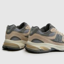 New Balance 2010 in Taupe New Balance 2010,4 of 4