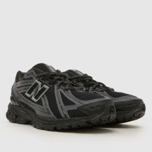 New Balance 1906 in Black New Balance 1906,2 of 4
