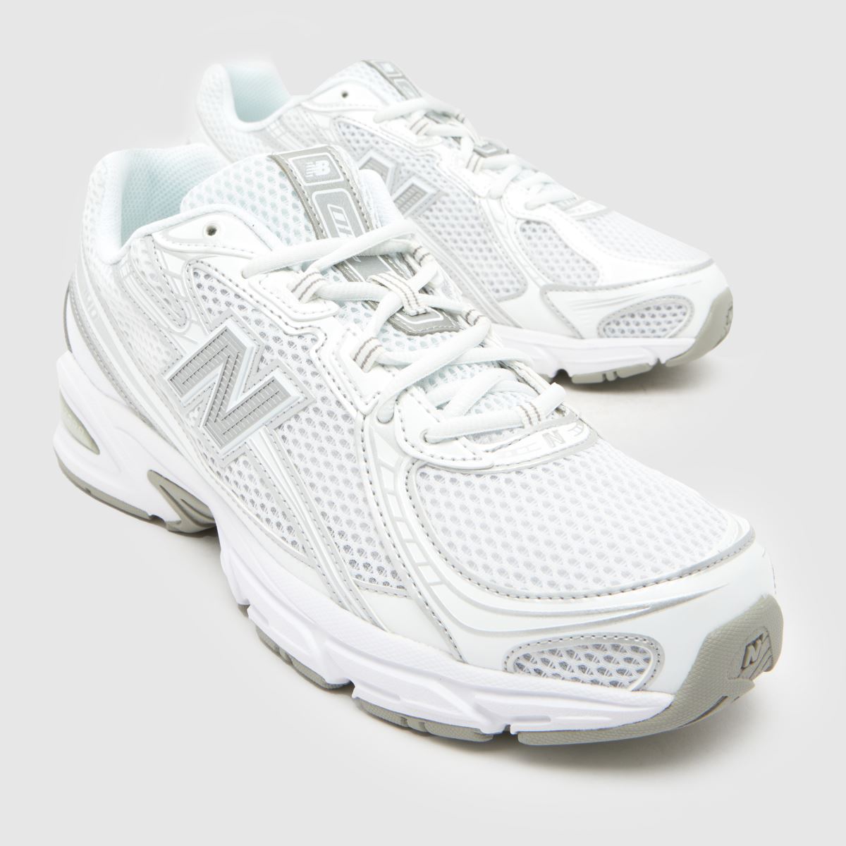 New Balance 740 in White Multi New Balance 740 4