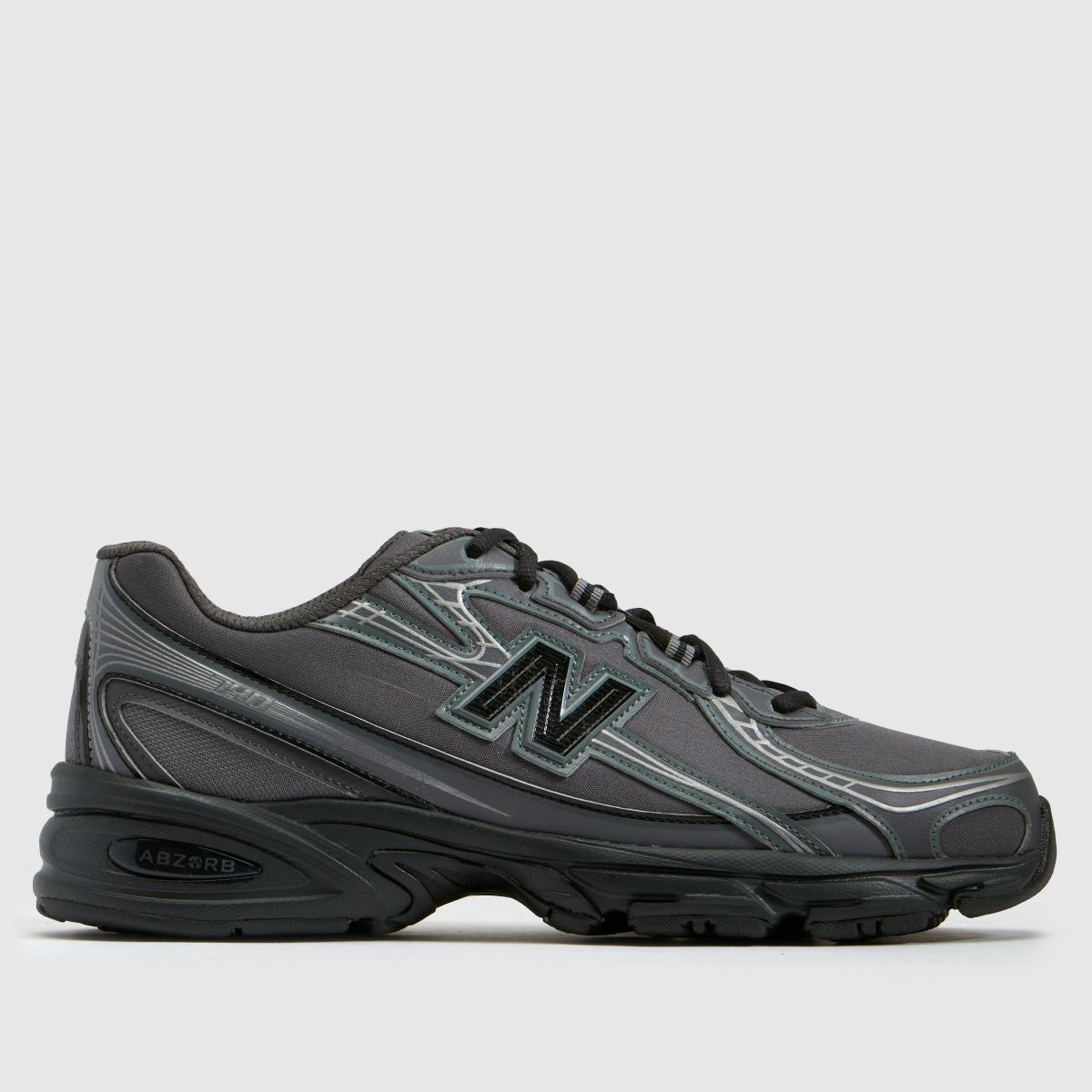 New Balance 740 