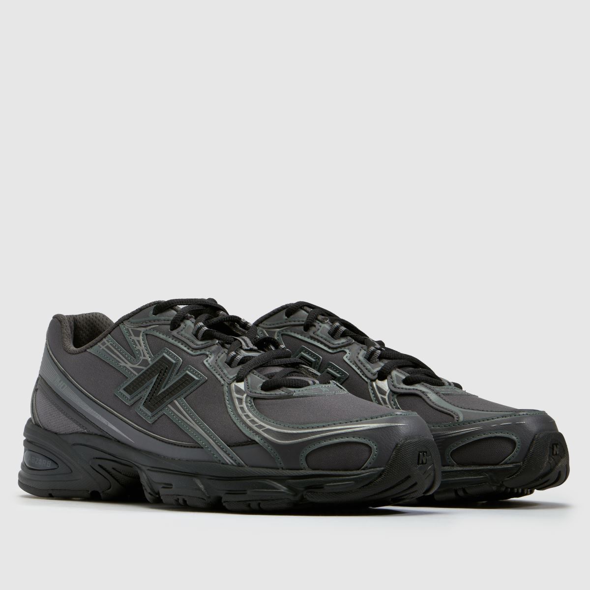 New Balance 740 in Dark Grey New Balance 740 1