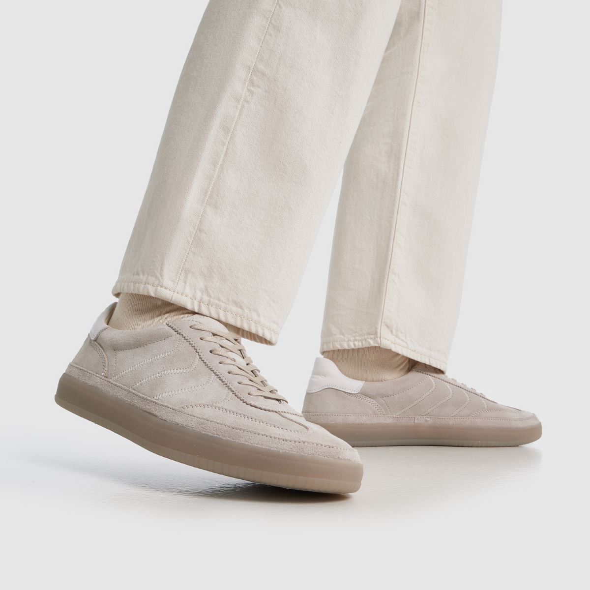 Vagabond Shoemakers Leo Suede Retro in Light Grey Vagabond Shoemakers Leo Suede Retro 8