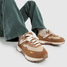 UGG Retrofi Low,2 of 4