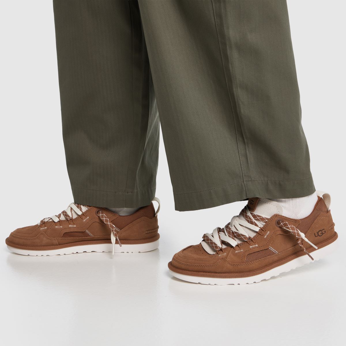 UGG Minimel in Tan UGG Minimel 8
