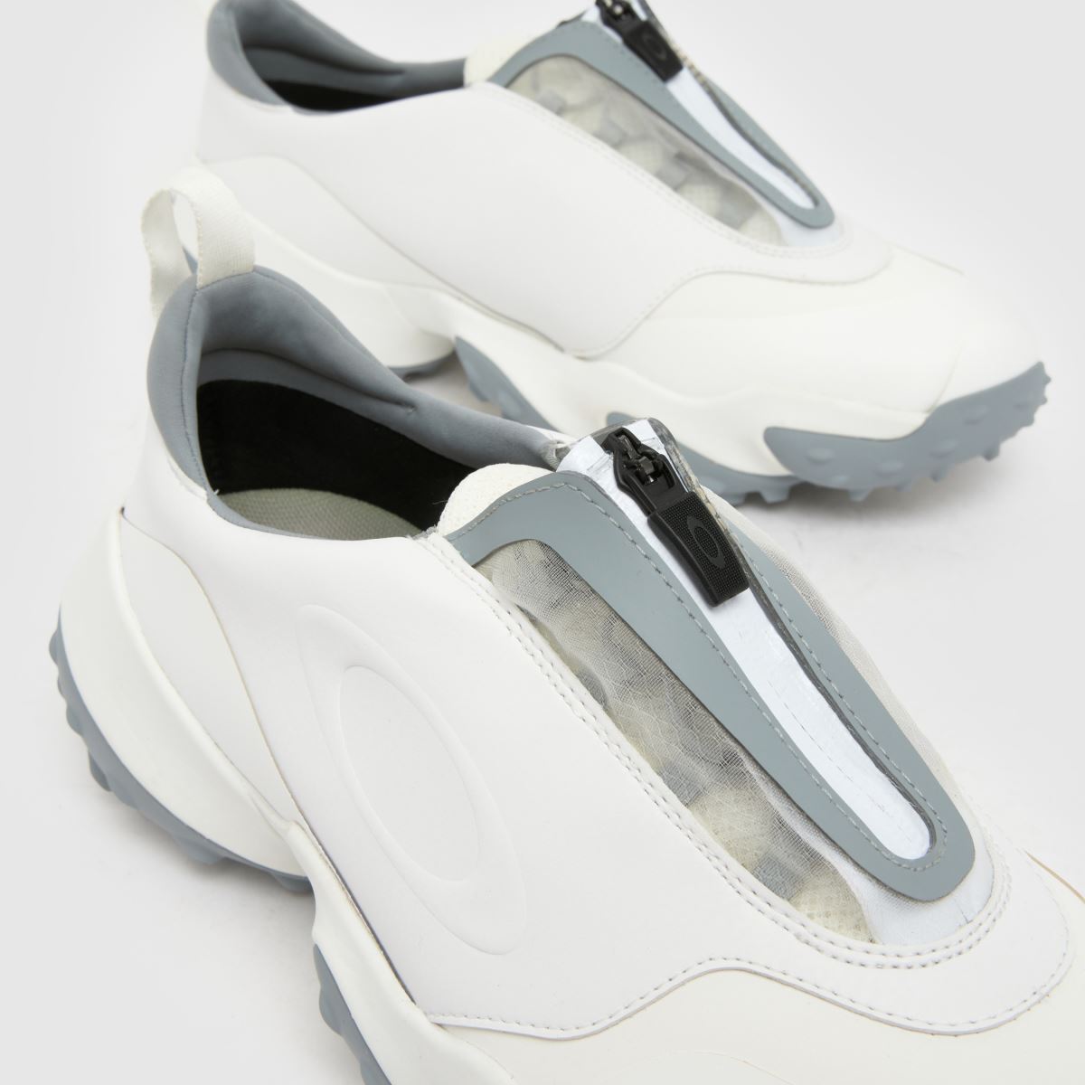 Oakley Edge Elite in White Oakley Edge Elite 4