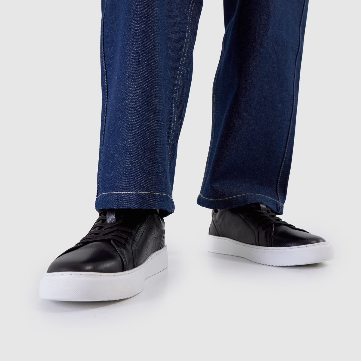 schuh Whit Casual in Black & White schuh Whit Casual 8