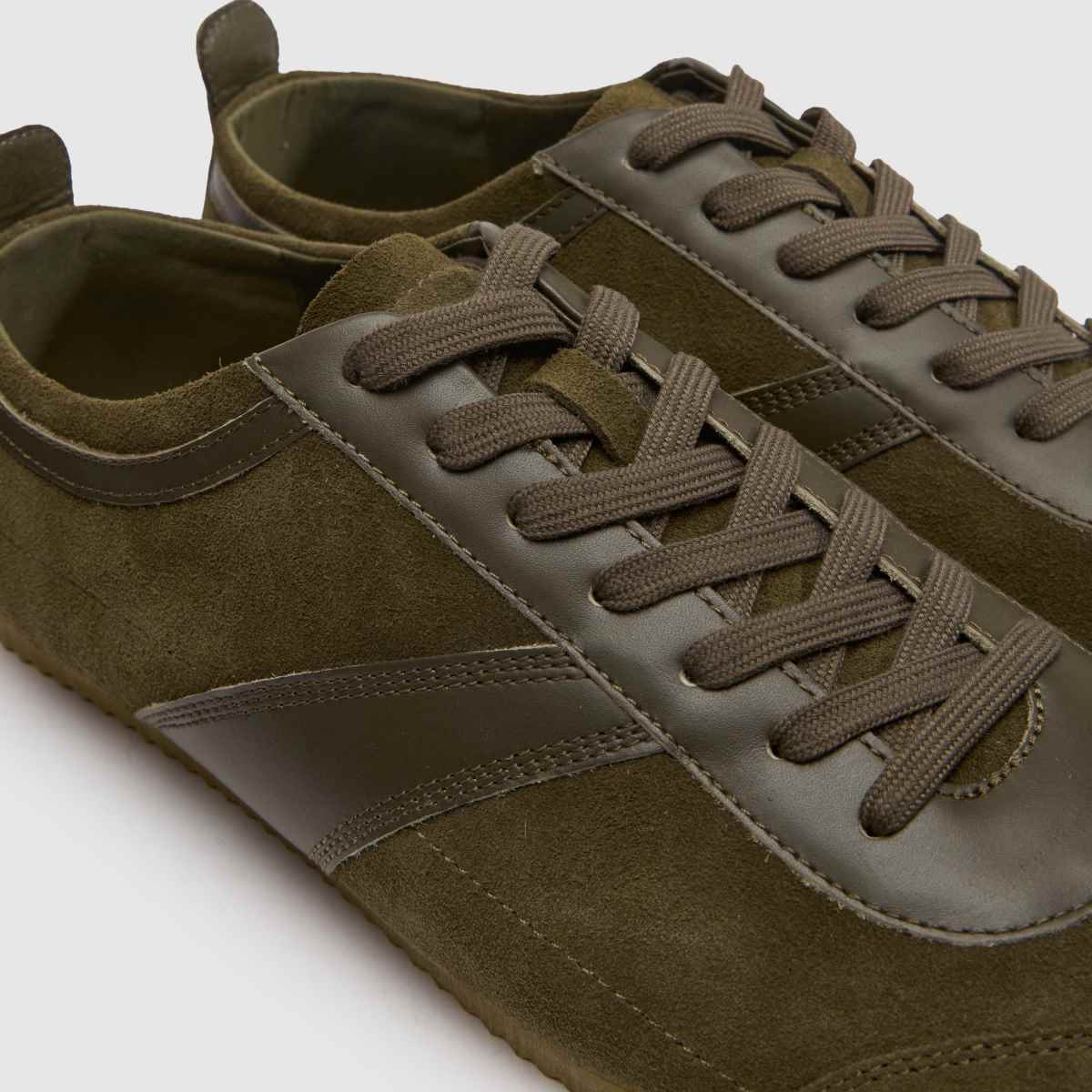 schuh Warren Suede in Khaki schuh Warren Suede 4