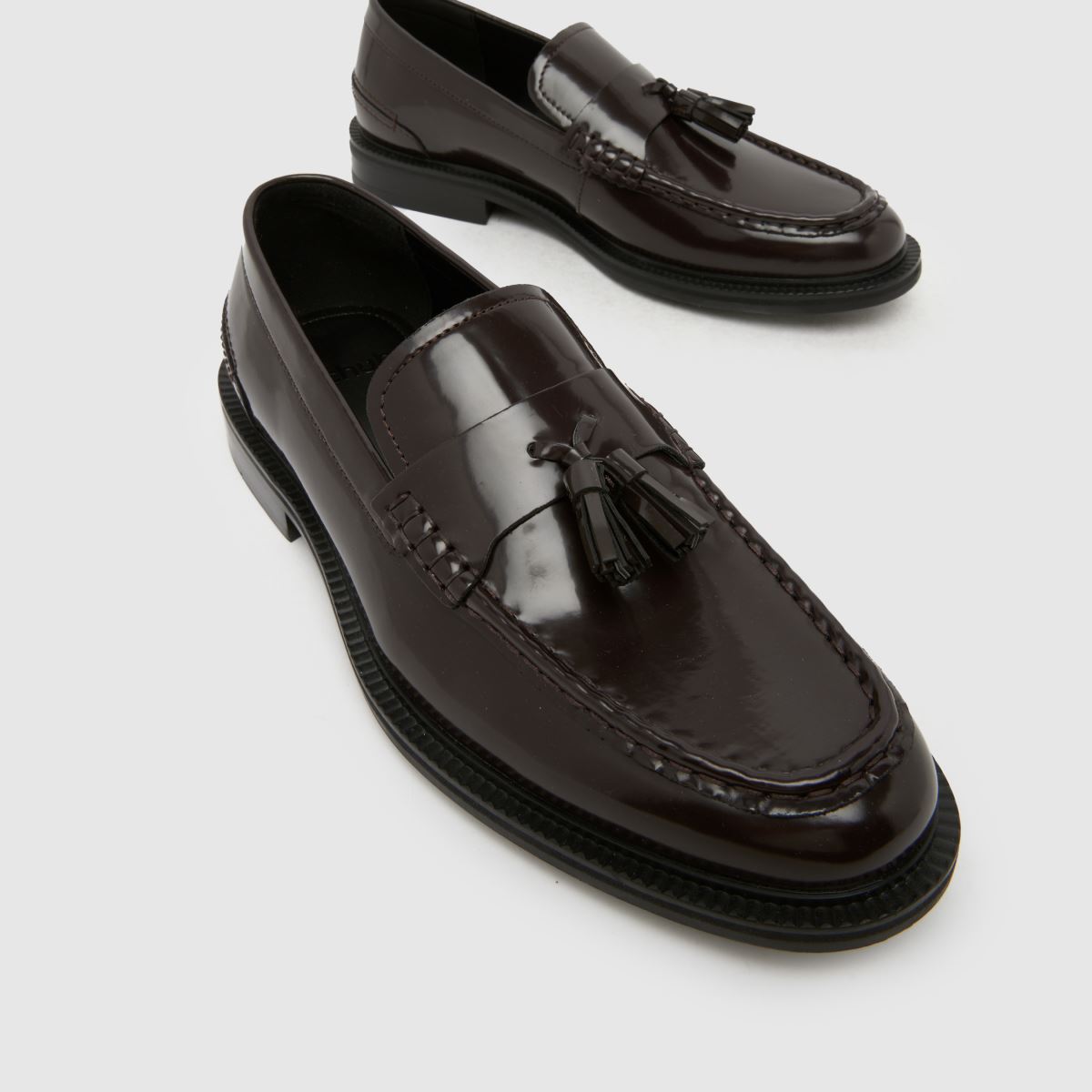 schuh Robin Tassel Loafer in Burgundy schuh Robin Tassel Loafer 4