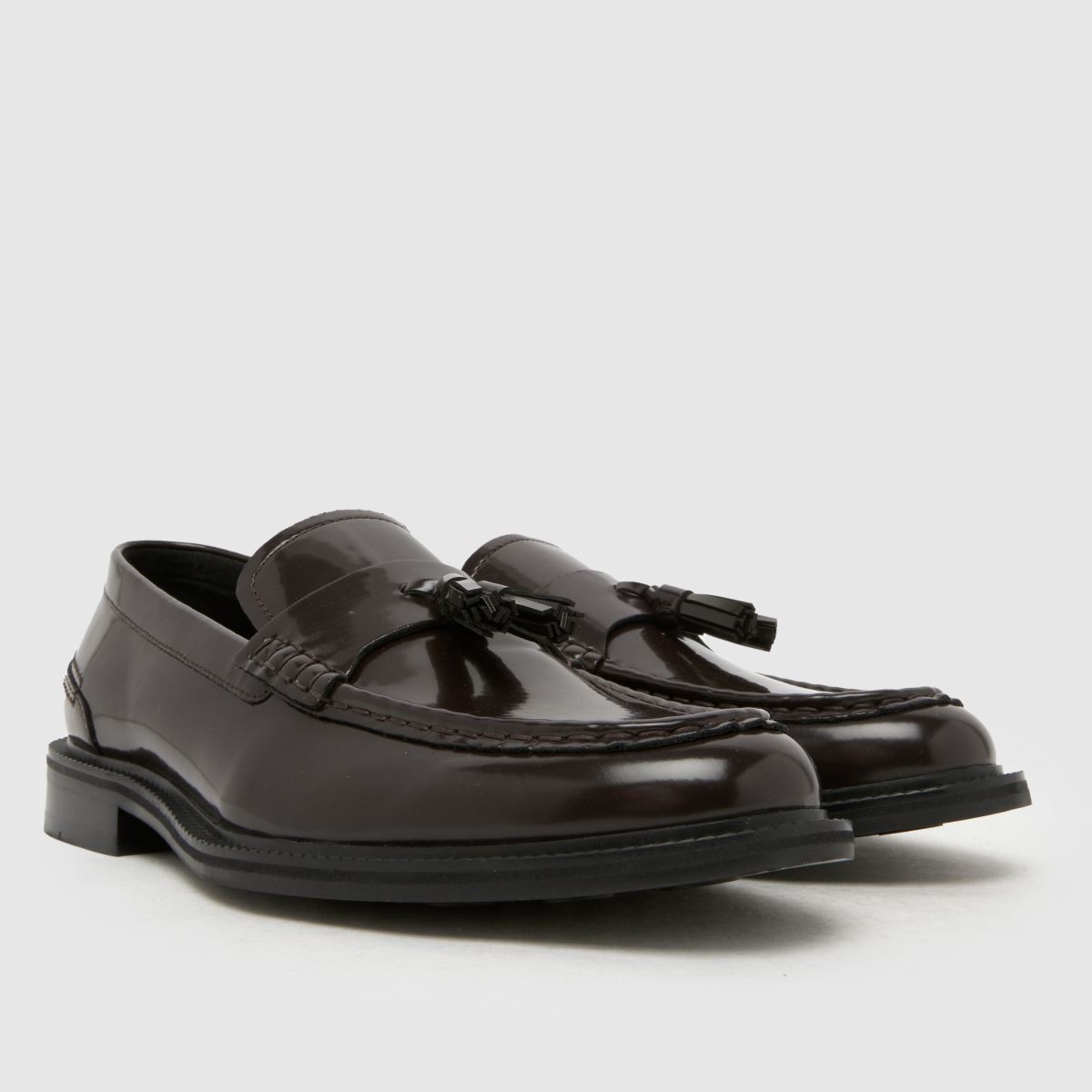 schuh Robin Tassel Loafer in Burgundy schuh Robin Tassel Loafer 8