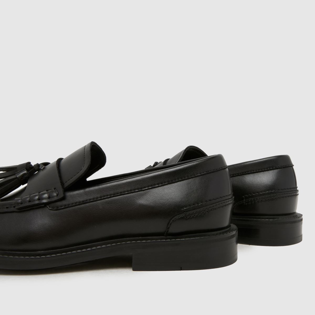 schuh Robin Tassel Loafer in Black schuh Robin Tassel Loafer 7