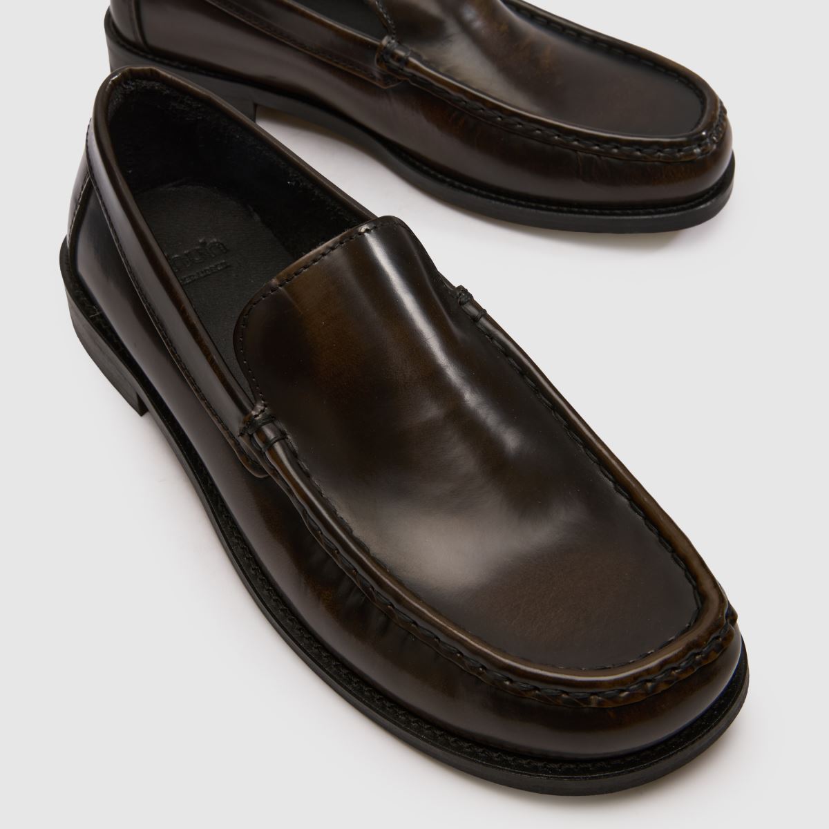 schuh Randal Leather Loafer in Brown schuh Randal Leather Loafer 4