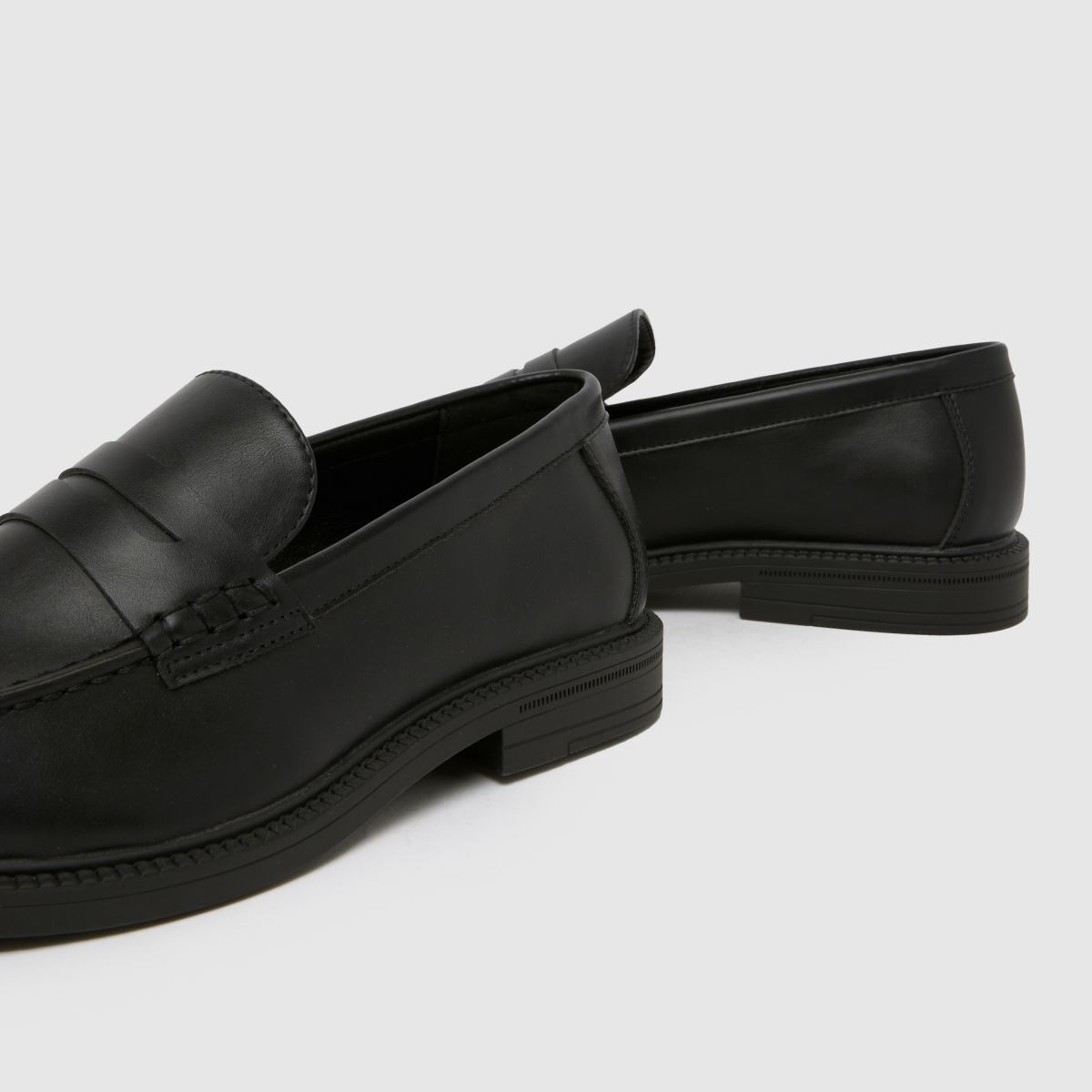 schuh Reagan Loafer in Black schuh Reagan Loafer 7