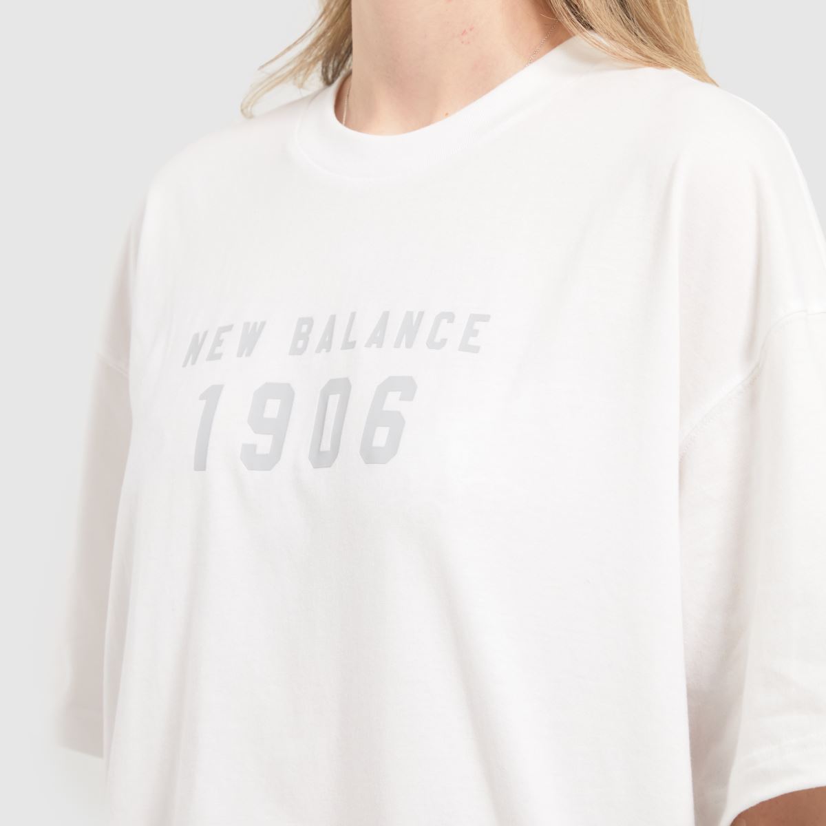 Womens Clothing White New Balance 1906 Oversized T-shirt | schuh 