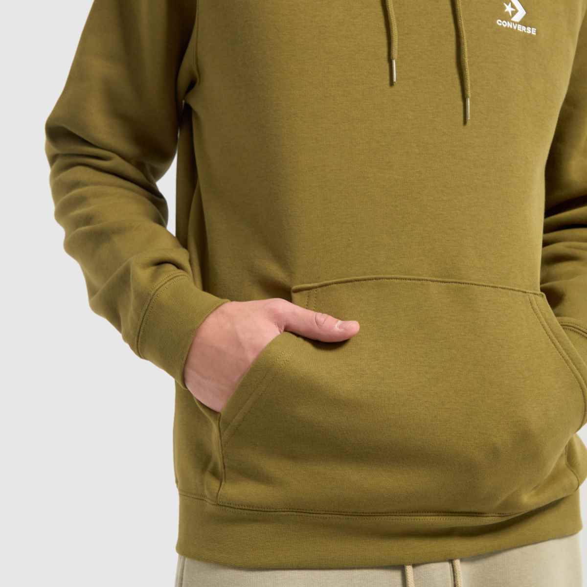 Converse Go-To Chevron Star Hoodie in Khaki Converse Go-To Chevron Star Hoodie 4