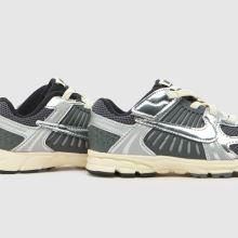 Nike Vomero 5,3 von 4