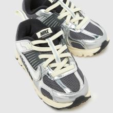 Nike Vomero 5,4 von 4