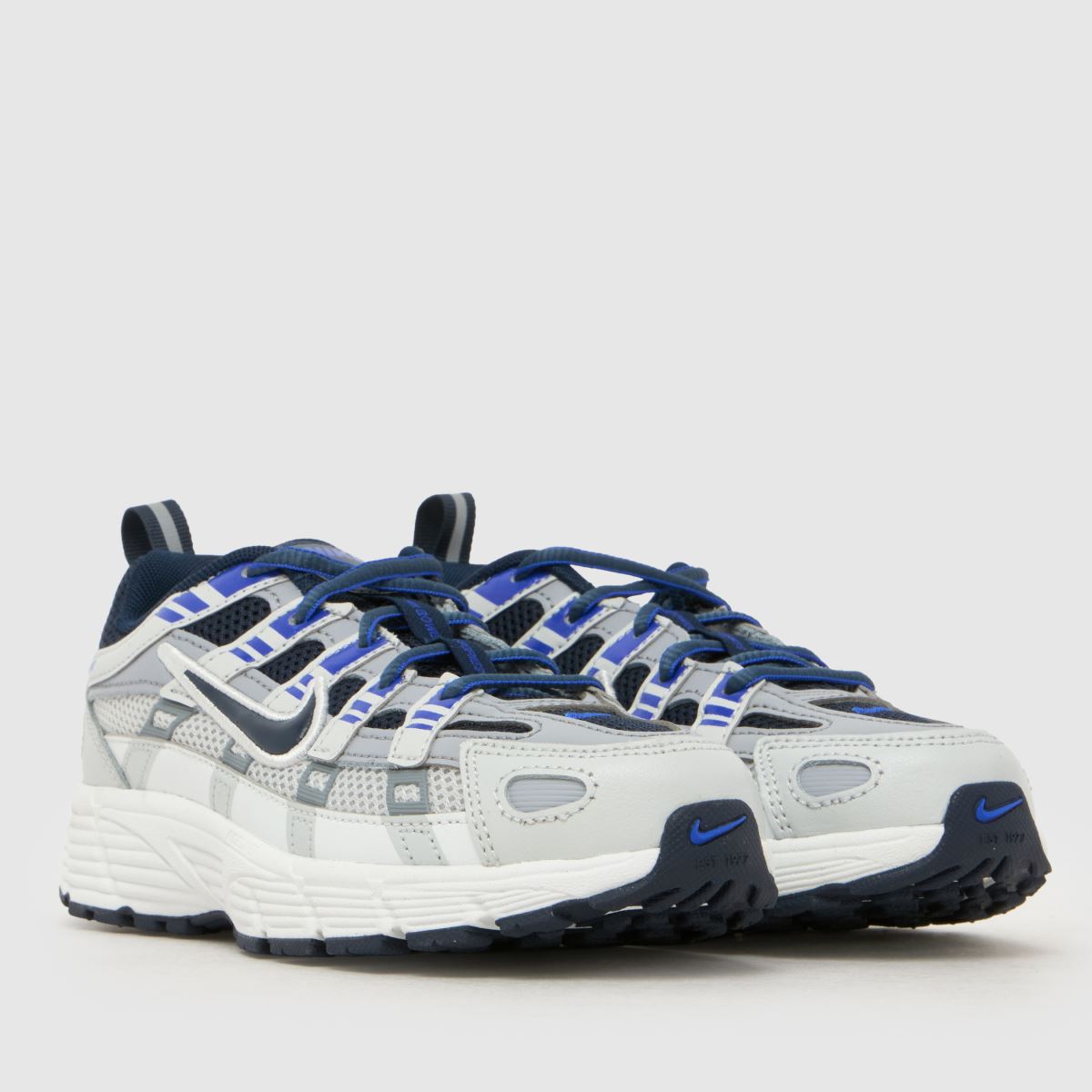 Nike P-6000 Boys Junior in Grey & Navy Nike P-6000 1