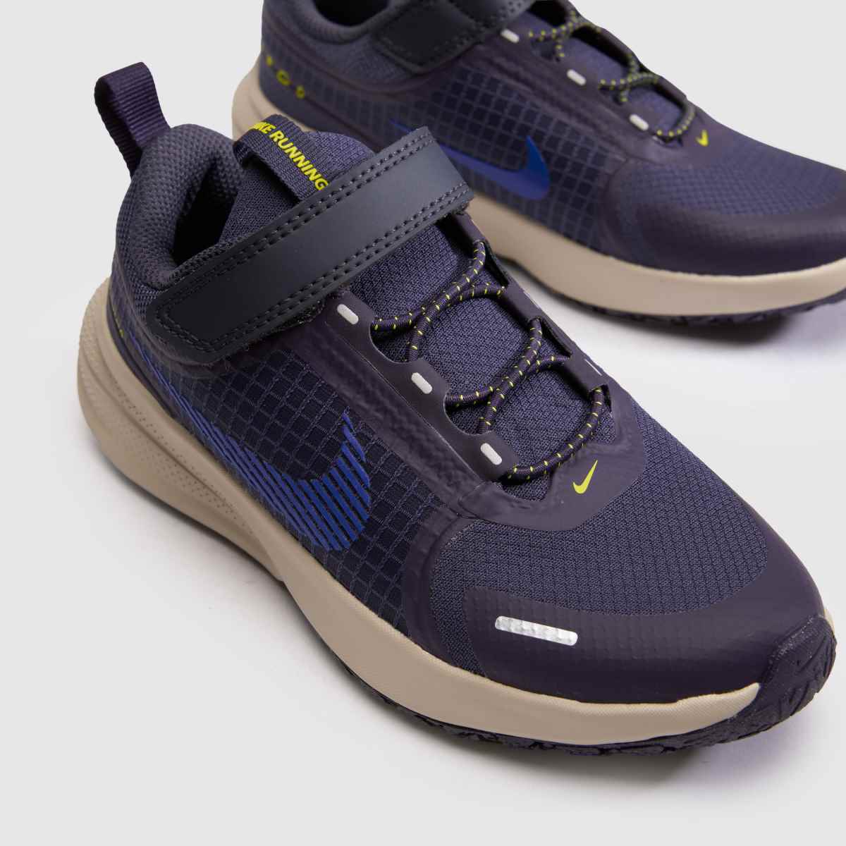 Nike Star Runner Utility Boys Junior in Navy Multi Nike Star Runner Utility 4