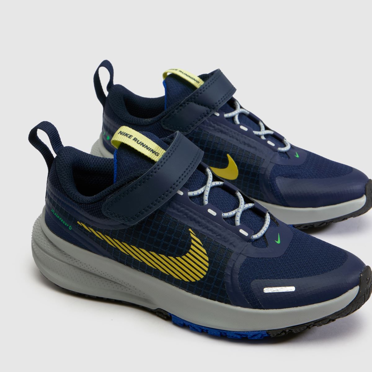 Nike Star Runner Utility Boys Junior in Navy Multi Nike Star Runner Utility 7