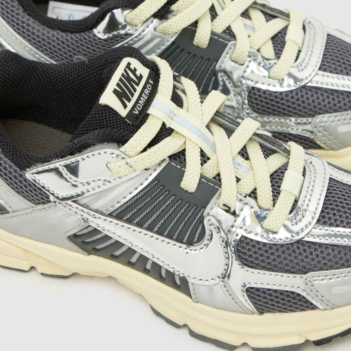 Nike Vomero 5 Boys Junior in Grey Nike Vomero 5 7