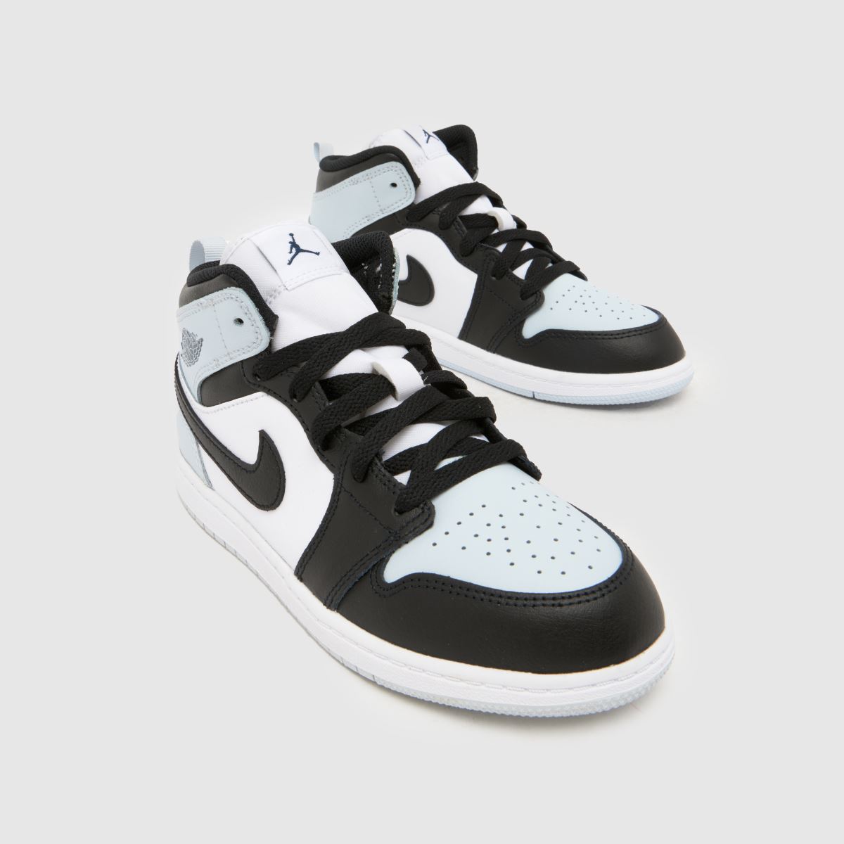 Nike Jordan 1 Mid Boys Junior in Black and blue Nike Jordan 1 Mid 4