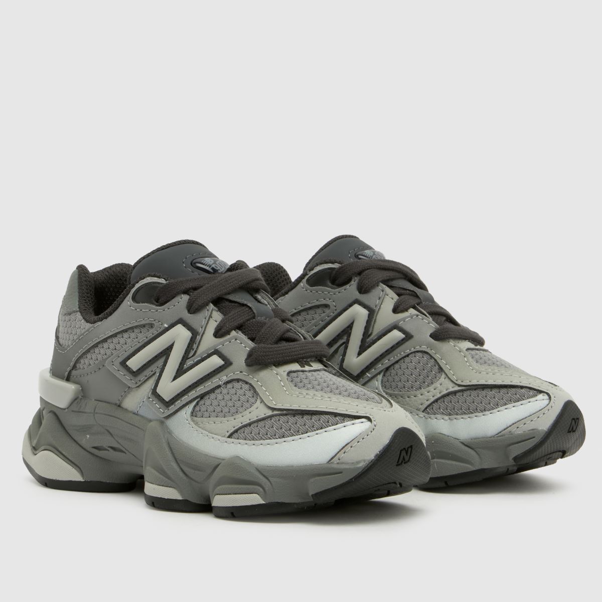 New Balance 9060 Boys Junior in Grey New Balance 9060 1