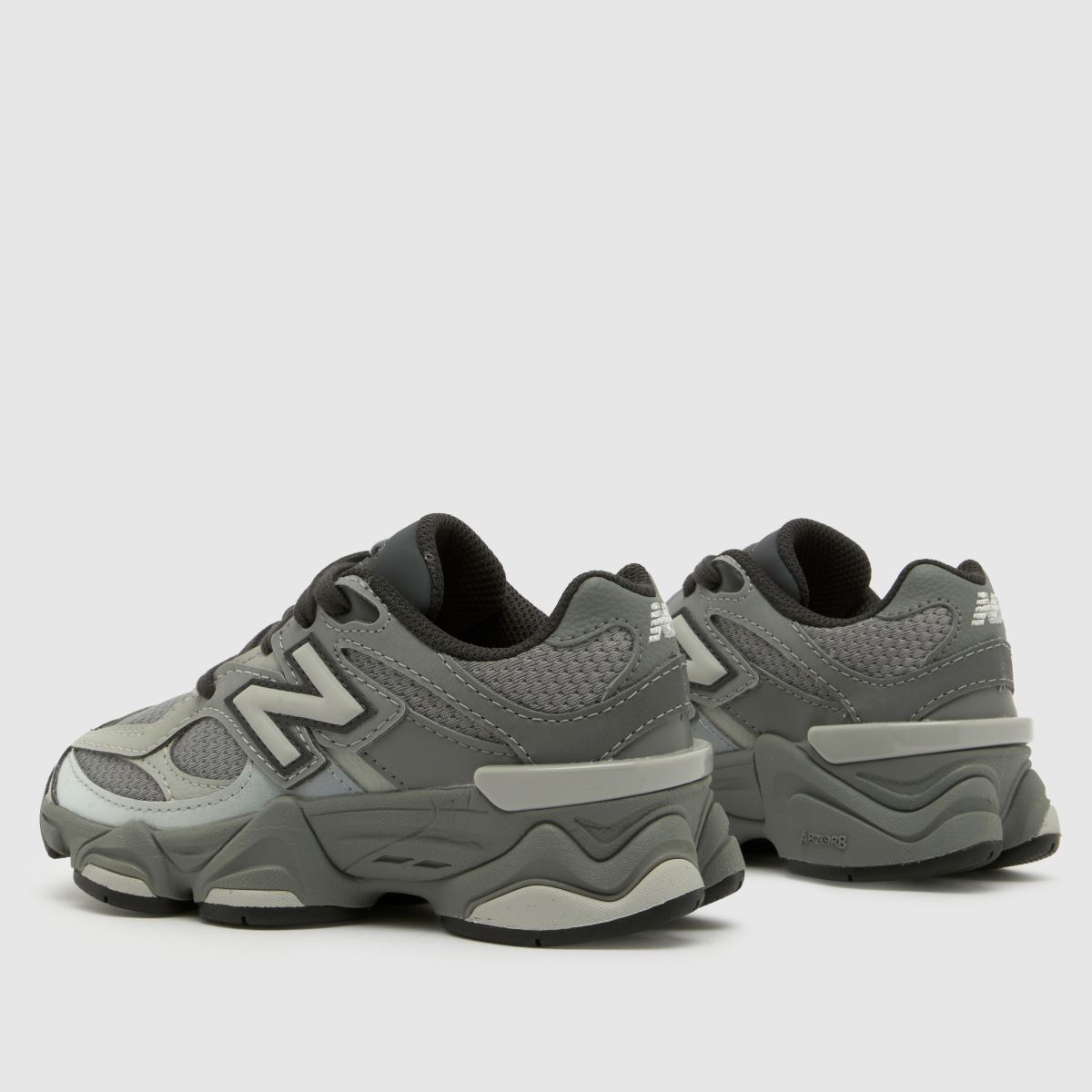 New Balance 9060 Boys Junior in Grey New Balance 9060 7