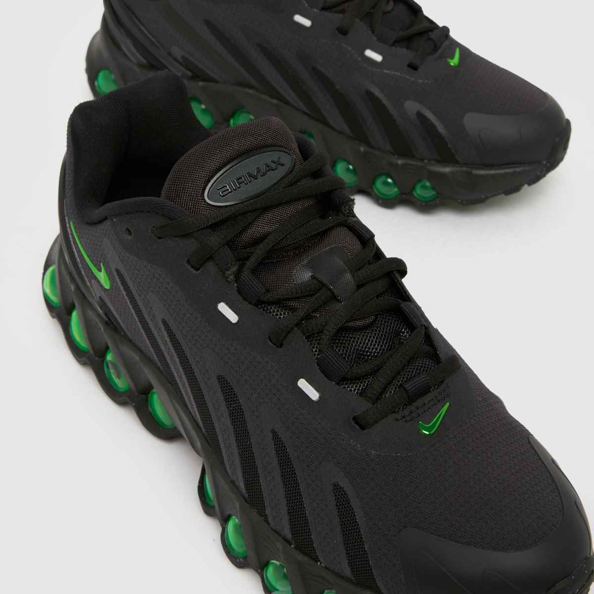 Nike Air Max DN8 Boys Youth in Black & Green Nike Air Max DN8 4