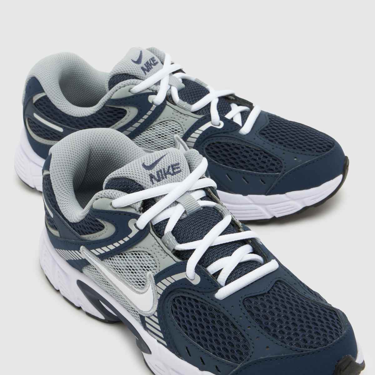 Nike V5 RNR Boys Youth in Navy & White Nike V5 RNR 7