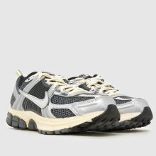 Nike Vomero 5 Boys Youth in Grey Nike Vomero 5,2 of 4