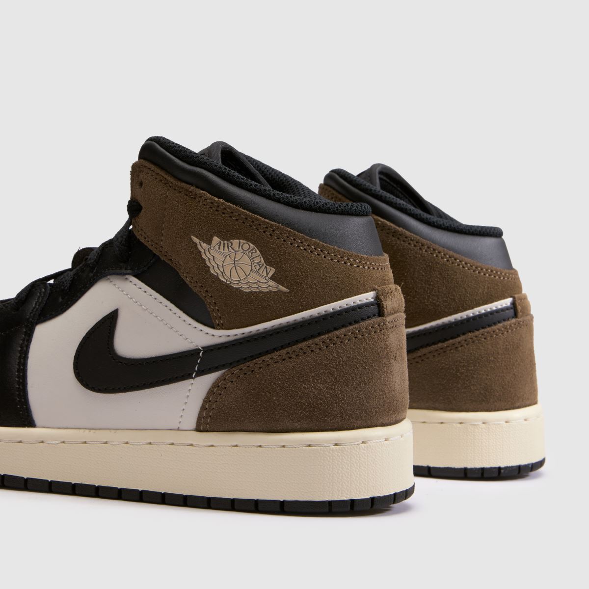 Nike Jordan Air 1 Mid Boys Youth in Black & Brown Nike Jordan Air 1 Mid 7