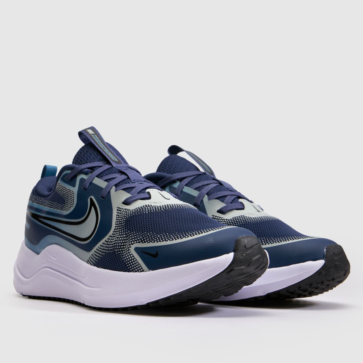 Nike Cosmic Runner Boys Youth in Grey & Navy Nike Cosmic Runner 1
