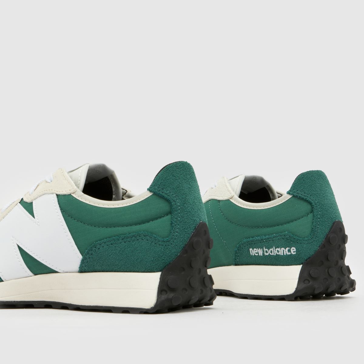 New Balance 327 Boys Youth in Dark Green New Balance 327 7