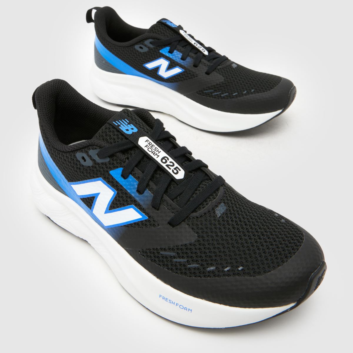 New Balance Fresh Foam 625 Boys Youth in Black and blue New Balance Fresh Foam 625 4
