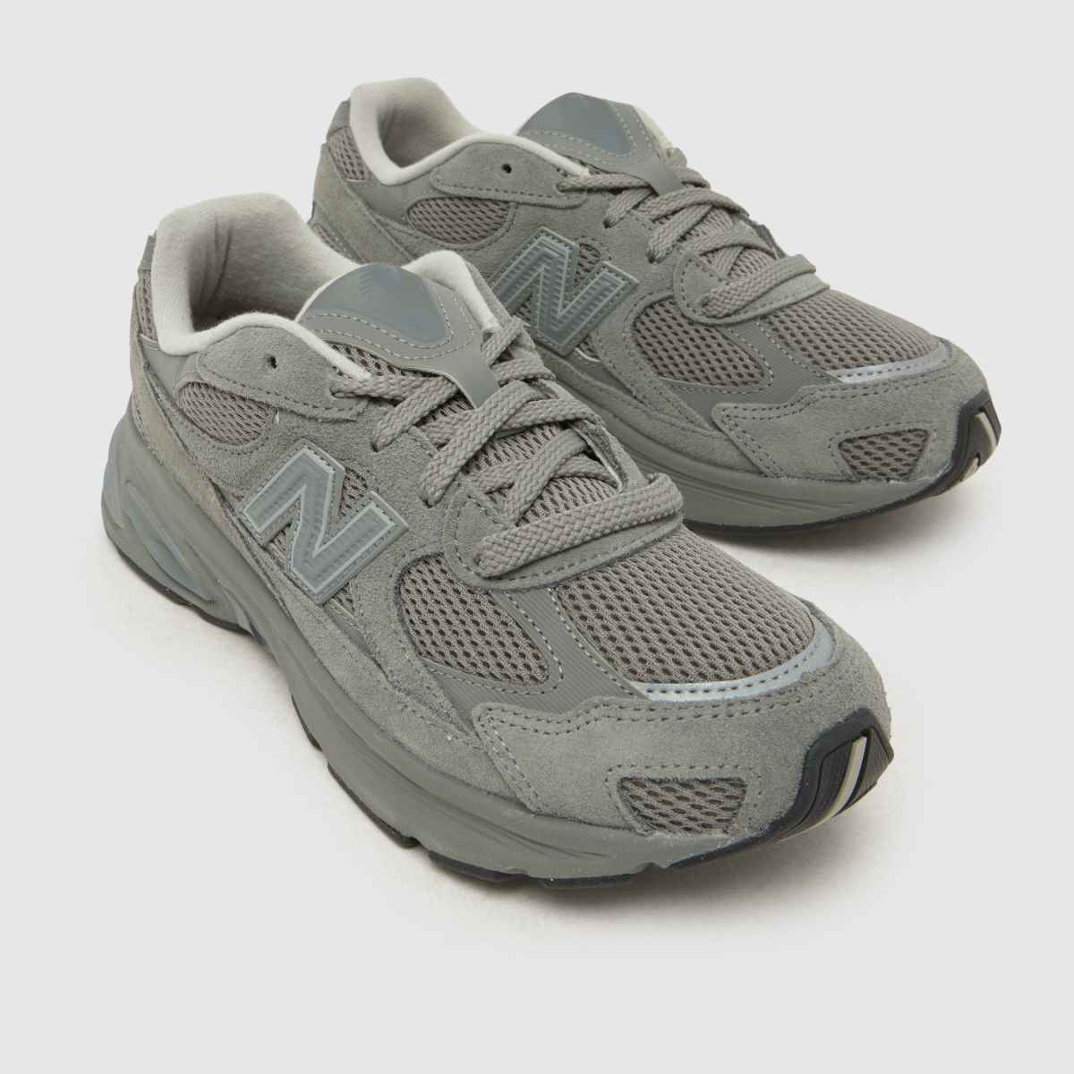 New Balance 2010 Boys Youth in Grey New Balance 2010 4