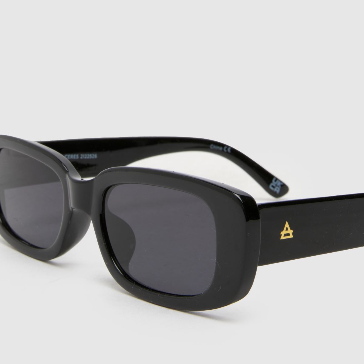 AIRE Ceres Sunglasses in Black AIRE Ceres Sunglasses 4