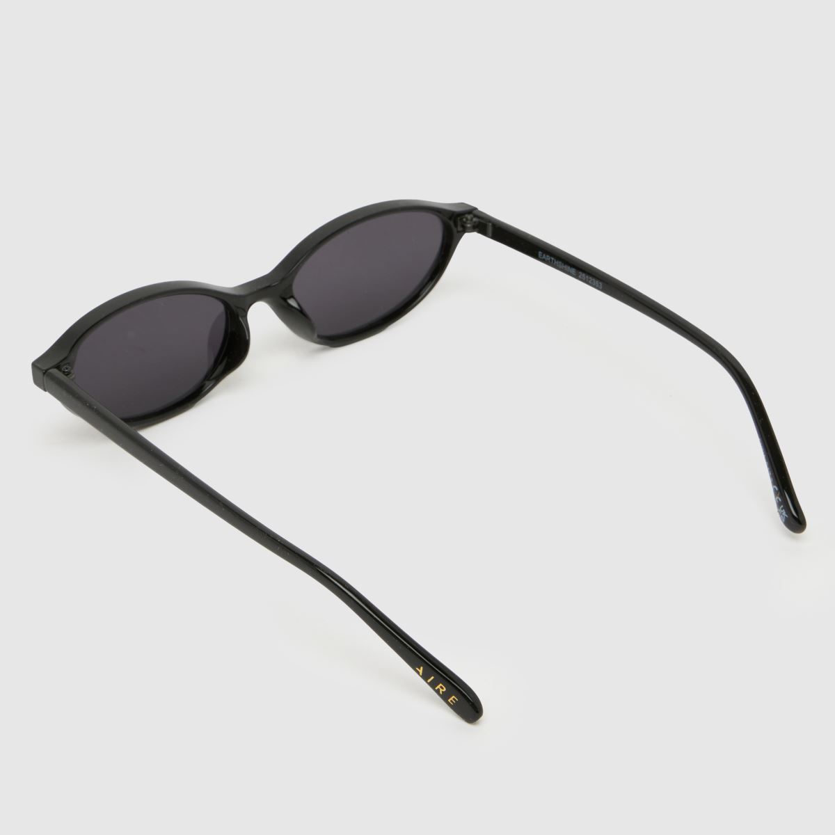 AIRE Earthshine Sunglasses in Black AIRE Earthshine Sunglasses 7