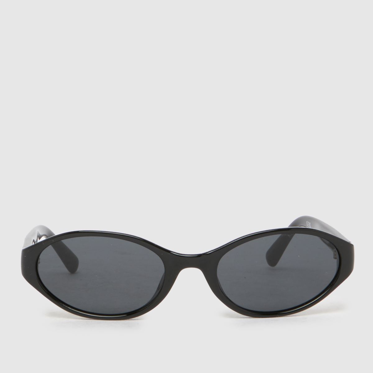 Quay Aura Points Sunglasses in Black Quay Aura Points Sunglasses 1